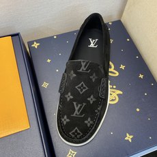 ⚠️【LO **V】⚠️高品质,顶尖工艺品⚠️男士乐福鞋⚠️正码:39-44(5 -10)⚠️经典简约 ⚠️【LO **V】⚠️高品质,顶尖工艺品⚠️男士乐福鞋⚠️正码:39-44(5 -10)⚠️经典简约