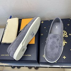 ⚠️【LO **V】⚠️高品质,顶尖工艺品⚠️男士乐福鞋⚠️正码:39-44(5 -10)⚠️经典简约 ⚠️【LO **V】⚠️高品质,顶尖工艺品⚠️男士乐福鞋⚠️正码:39-44(5 -10)⚠️经典简约