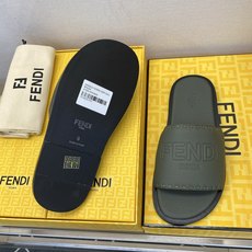 ⚠️【F E N D*】⚠️高品质,顶尖工艺品⚠️男士真皮底拖鞋⚠️正码:39-44,38 45 46订 ⚠️【F E N D*】⚠️高品质,顶尖工艺品⚠️男士真皮底拖鞋⚠️正码:39-44,38 45 46订