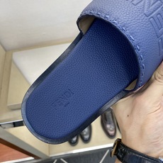 ⚠️【F E N D*】⚠️高品质,顶尖工艺品⚠️男士真皮底拖鞋⚠️正码:39-44,38 45 46订 ⚠️【F E N D*】⚠️高品质,顶尖工艺品⚠️男士真皮底拖鞋⚠️正码:39-44,38 45 46订