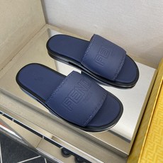 ⚠️【F E N D*】⚠️高品质,顶尖工艺品⚠️男士真皮底拖鞋⚠️正码:39-44,38 45 46订 ⚠️【F E N D*】⚠️高品质,顶尖工艺品⚠️男士真皮底拖鞋⚠️正码:39-44,38 45 46订