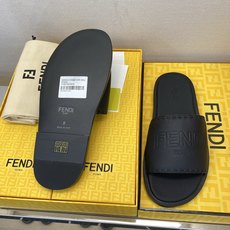 ⚠️【F E N D*】⚠️高品质,顶尖工艺品⚠️男士真皮底拖鞋⚠️正码:39-44,38 45 46订 ⚠️【F E N D*】⚠️高品质,顶尖工艺品⚠️男士真皮底拖鞋⚠️正码:39-44,38 45 46订