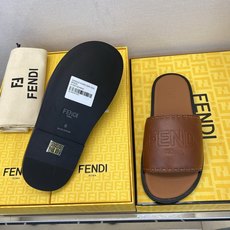 ⚠️【F E N D*】⚠️高品质,顶尖工艺品⚠️男士真皮底拖鞋⚠️正码:39-44,38 45 46订 ⚠️【F E N D*】⚠️高品质,顶尖工艺品⚠️男士真皮底拖鞋⚠️正码:39-44,38 45 46订