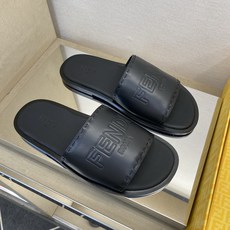 ⚠️【F E N D*】⚠️高品质,顶尖工艺品⚠️男士真皮底拖鞋⚠️正码:39-44,38 45 46订 ⚠️【F E N D*】⚠️高品质,顶尖工艺品⚠️男士真皮底拖鞋⚠️正码:39-44,38 45 46订
