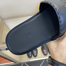 ⚠️【F E N D*】⚠️高品质,顶尖工艺品⚠️男士真皮底拖鞋⚠️正码:39-44,38 45 46订 ⚠️【F E N D*】⚠️高品质,顶尖工艺品⚠️男士真皮底拖鞋⚠️正码:39-44,38 45 46订