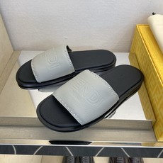 ⚠️【F E N D*】⚠️高品质,顶尖工艺品⚠️男士真皮底拖鞋⚠️正码:39-44,38 45 46订 ⚠️【F E N D*】⚠️高品质,顶尖工艺品⚠️男士真皮底拖鞋⚠️正码:39-44,38 45 46订