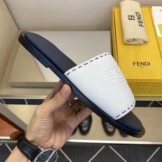 ⚠️【F E N D*】⚠️高品质,顶尖工艺品⚠️男士真皮底拖鞋⚠️正码:39-44,38 45 46订 ⚠️【F E N D*】⚠️高品质,顶尖工艺品⚠️男士真皮底拖鞋⚠️正码:39-44,38 45 46订