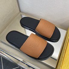 ⚠️【F E N D*】⚠️高品质,顶尖工艺品⚠️男士真皮底拖鞋⚠️正码:39-44,38 45 46订 ⚠️【F E N D*】⚠️高品质,顶尖工艺品⚠️男士真皮底拖鞋⚠️正码:39-44,38 45 46订
