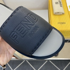 ⚠️【F E N D*】⚠️高品质,顶尖工艺品⚠️男士真皮底拖鞋⚠️正码:39-44,38 45 46订 ⚠️【F E N D*】⚠️高品质,顶尖工艺品⚠️男士真皮底拖鞋⚠️正码:39-44,38 45 46订