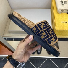 ⚠️【F E N D*】⚠️高品质,顶尖工艺品⚠️男士拖鞋⚠️正码:39-44,38 45 46订制⚠最 ⚠️【F E N D*】⚠️高品质,顶尖工艺品⚠️男士拖鞋⚠️正码:39-44,38 45 46订制⚠最
