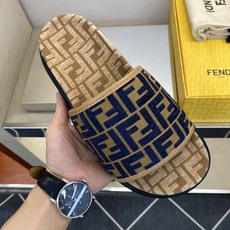 ⚠️【F E N D*】⚠️高品质,顶尖工艺品⚠️男士拖鞋⚠️正码:39-44,38 45 46订制⚠最 ⚠️【F E N D*】⚠️高品质,顶尖工艺品⚠️男士拖鞋⚠️正码:39-44,38 45 46订制⚠最