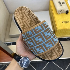 ⚠️【F E N D*】⚠️高品质,顶尖工艺品⚠️男士拖鞋⚠️正码:39-44,38 45 46订制⚠最 ⚠️【F E N D*】⚠️高品质,顶尖工艺品⚠️男士拖鞋⚠️正码:39-44,38 45 46订制⚠最