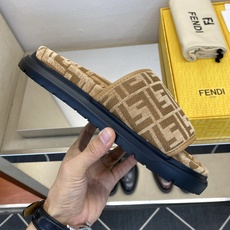 ⚠️【F E N D*】⚠️高品质,顶尖工艺品⚠️男士拖鞋⚠️正码:39-44,38 45 46订制⚠最 ⚠️【F E N D*】⚠️高品质,顶尖工艺品⚠️男士拖鞋⚠️正码:39-44,38 45 46订制⚠最