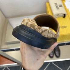 ⚠️【F E N D*】⚠️高品质,顶尖工艺品⚠️男士拖鞋⚠️正码:39-44,38 45 46订制⚠最 ⚠️【F E N D*】⚠️高品质,顶尖工艺品⚠️男士拖鞋⚠️正码:39-44,38 45 46订制⚠最
