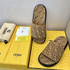 ⚠️【F E N D*】⚠️高品质,顶尖工艺品⚠️男士拖鞋⚠️正码:39-44,38 45 46订制⚠最 ⚠️【F E N D*】⚠️高品质,顶尖工艺品⚠️男士拖鞋⚠️正码:39-44,38 45 46订制⚠最