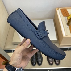 ⚠️【L *V】⚠️驾车鞋!(豆豆款)⚠️高品质男士套脚款⚠️正码:39一44(5一10)⚠️原版粒面感 ⚠️【L *V】⚠️驾车鞋!(豆豆款)⚠️高品质男士套脚款⚠️正码:39一44(5一10)⚠️原版粒面感