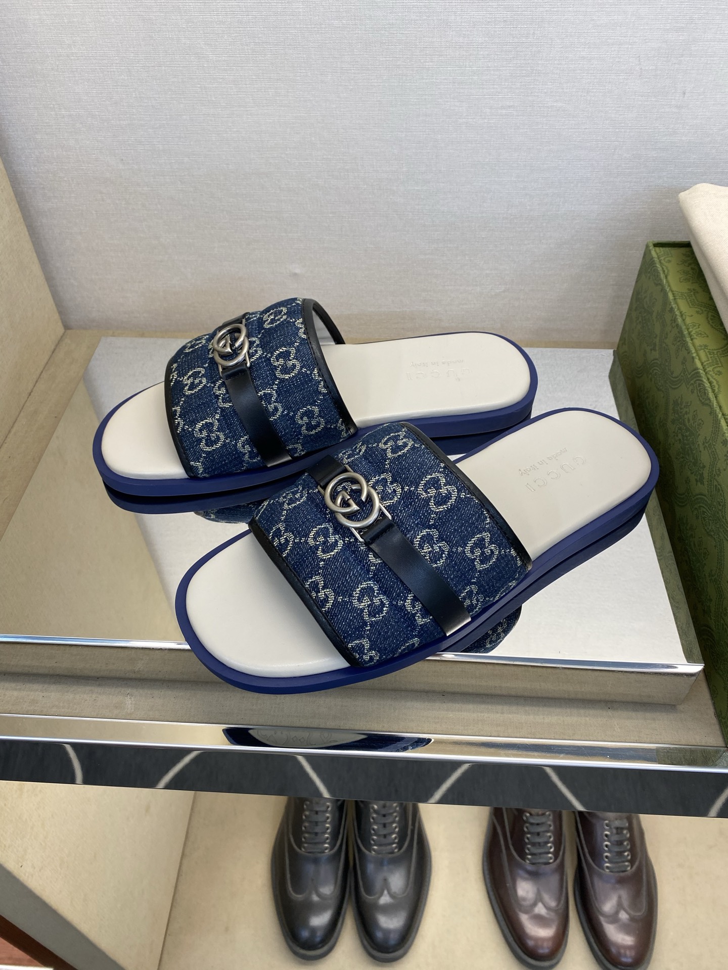 ⚠️Gucci⚠️高品质，顶尖工艺品⚠️男士拖鞋⚠️正码：39－44，38 45 46订制⚠最新夏季新款