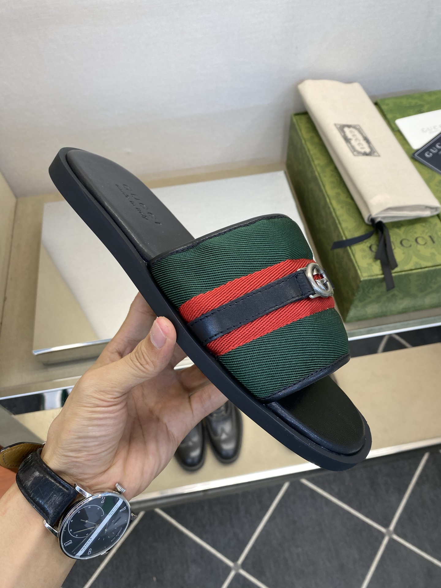 ⚠️Gucci⚠️高品质，顶尖工艺品⚠️男士拖鞋⚠️正码：39－44，38 45 46订制⚠最新夏季新款
