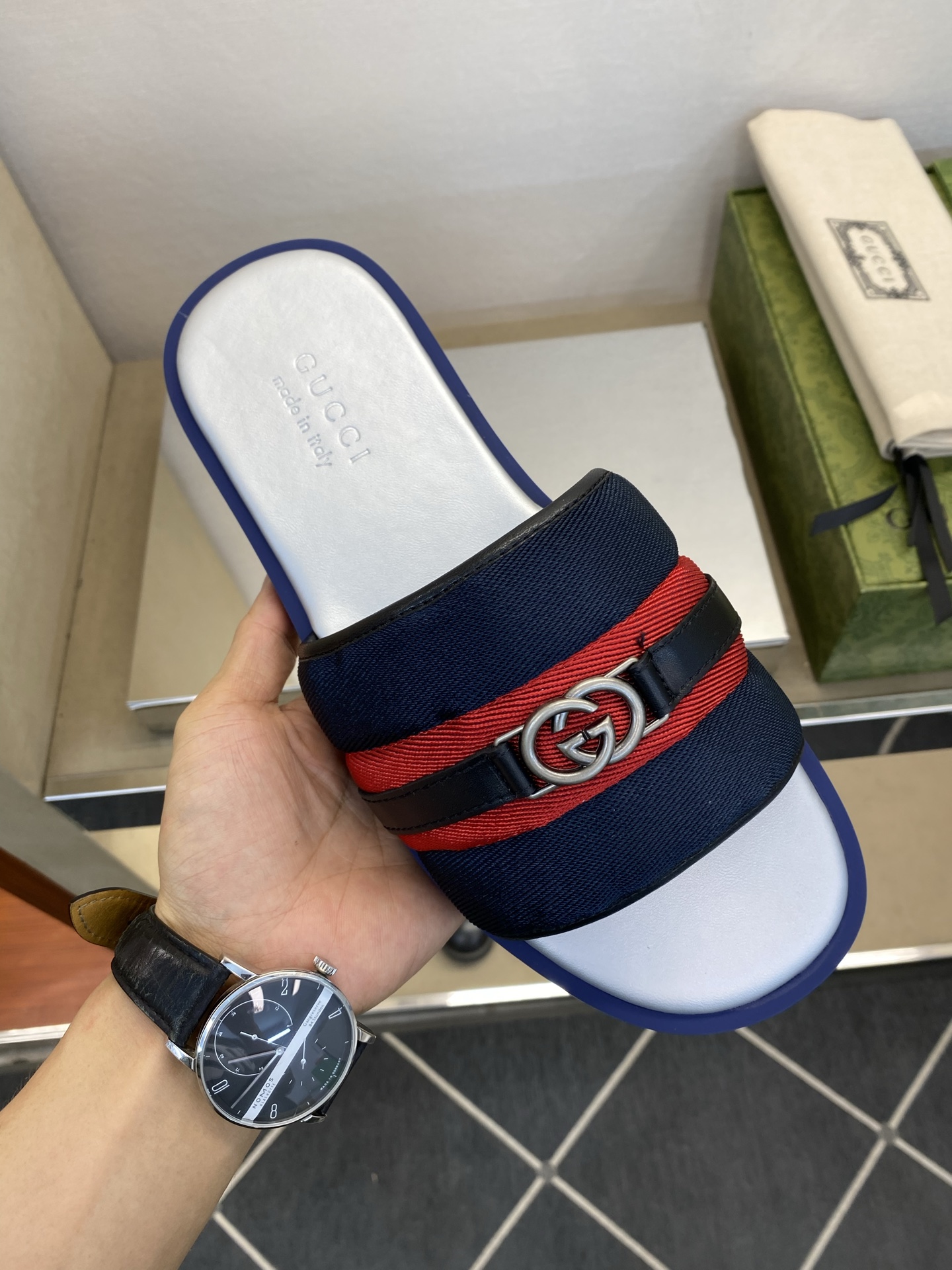 ⚠️Gucci⚠️高品质，顶尖工艺品⚠️男士拖鞋⚠️正码：39－44，38 45 46订制⚠最新夏季新款