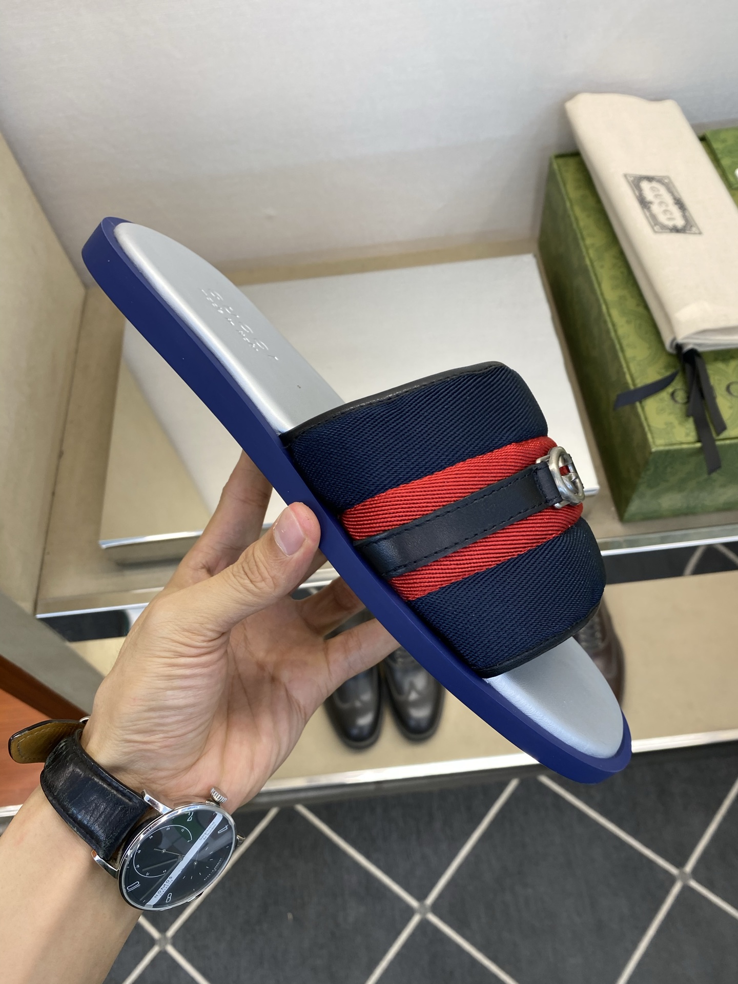 ⚠️Gucci⚠️高品质，顶尖工艺品⚠️男士拖鞋⚠️正码：39－44，38 45 46订制⚠最新夏季新款