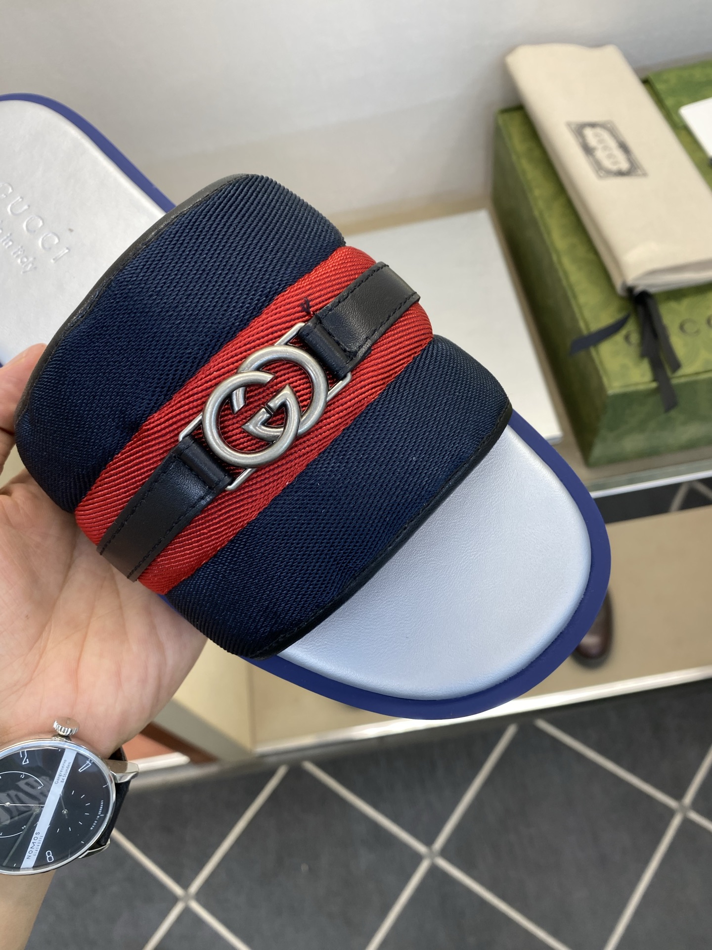 ⚠️Gucci⚠️高品质，顶尖工艺品⚠️男士拖鞋⚠️正码：39－44，38 45 46订制⚠最新夏季新款