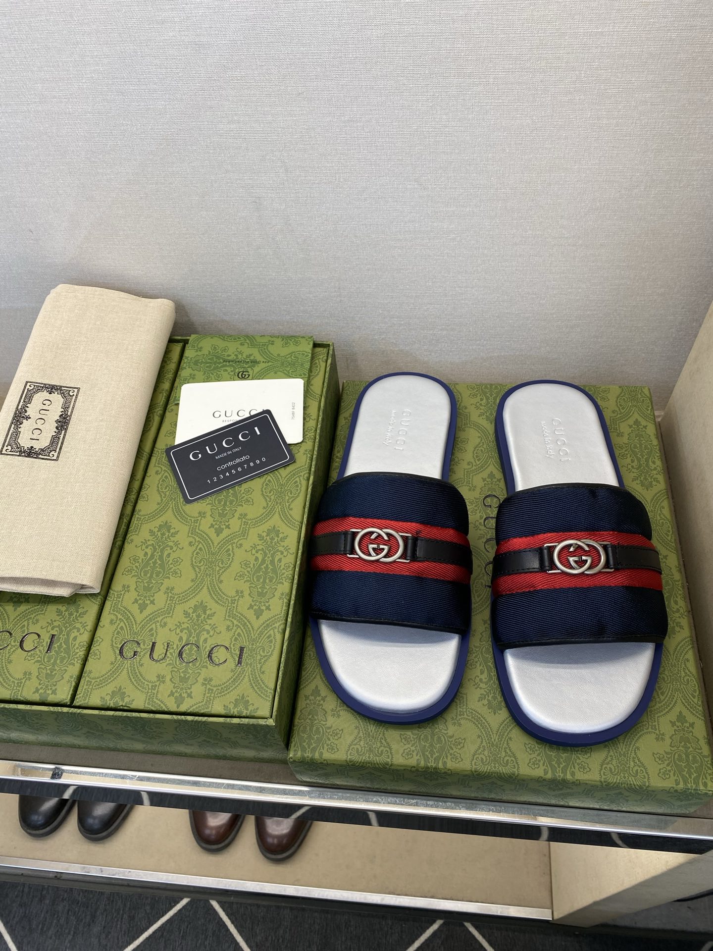 ⚠️Gucci⚠️高品质，顶尖工艺品⚠️男士拖鞋⚠️正码：39－44，38 45 46订制⚠最新夏季新款