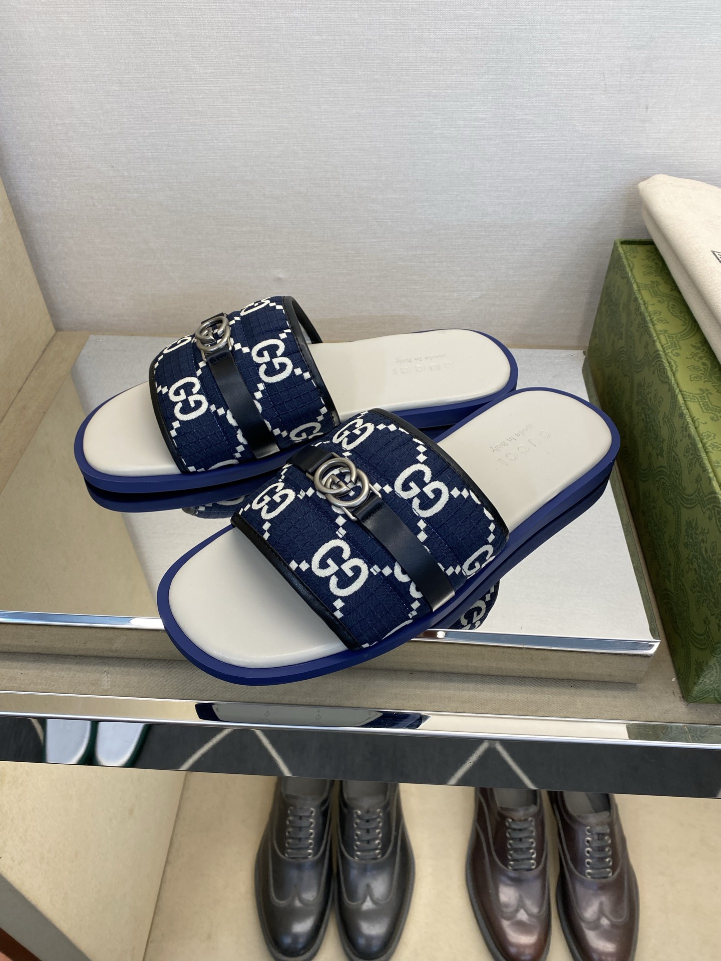 ⚠️Gucci⚠️高品质，顶尖工艺品⚠️男士拖鞋⚠️正码：39－44，38 45 46订制⚠最新夏季新款
