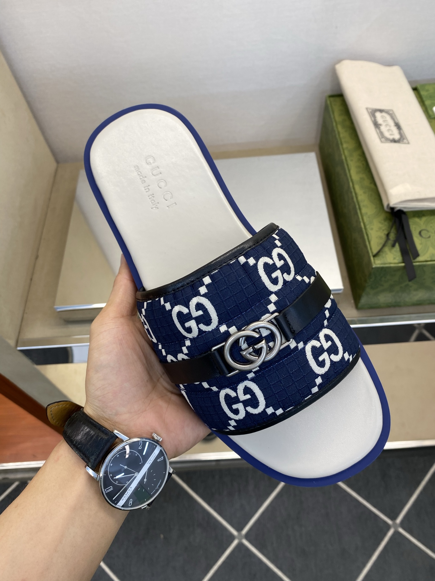 ⚠️Gucci⚠️高品质，顶尖工艺品⚠️男士拖鞋⚠️正码：39－44，38 45 46订制⚠最新夏季新款