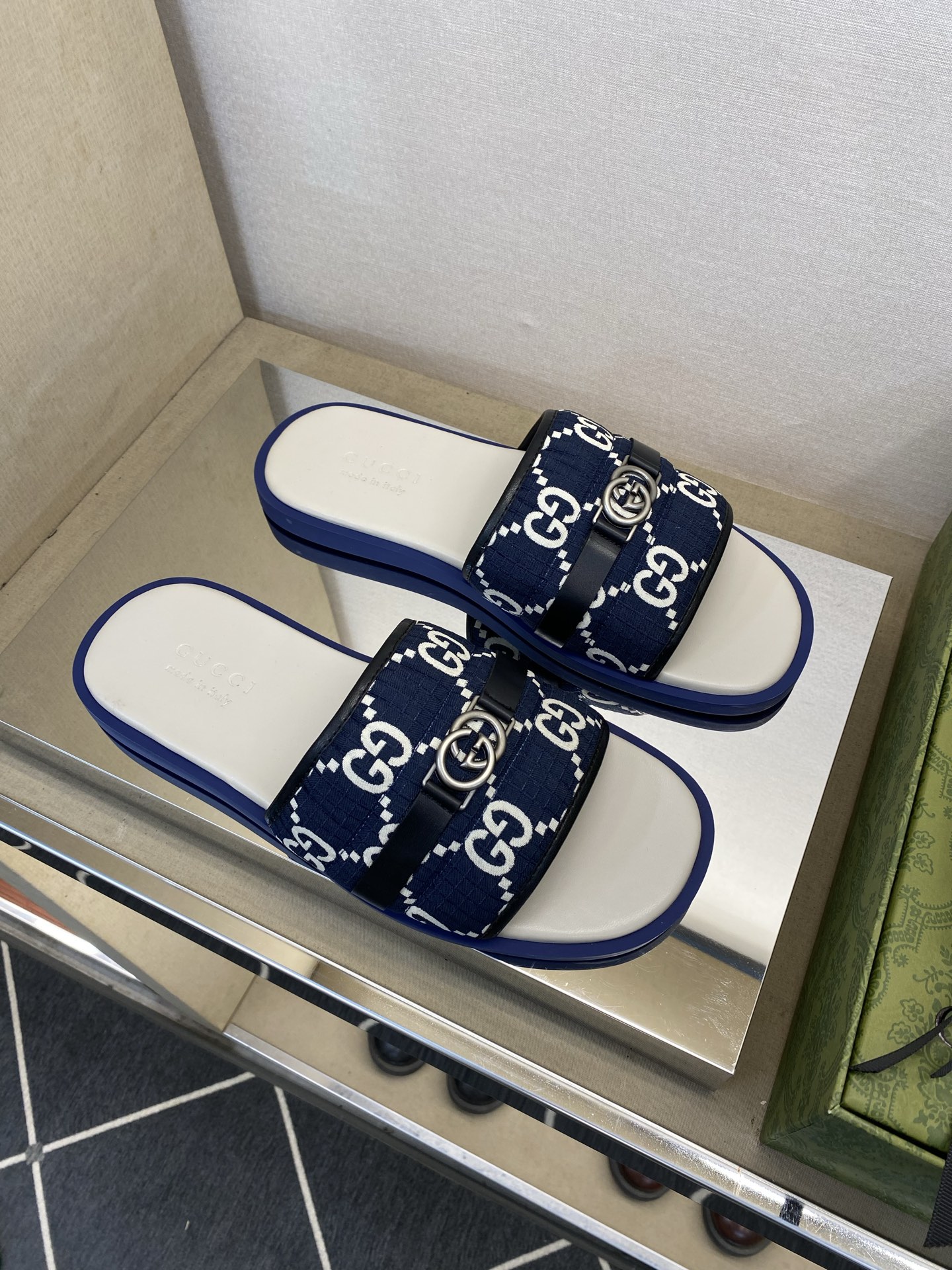 ⚠️Gucci⚠️高品质，顶尖工艺品⚠️男士拖鞋⚠️正码：39－44，38 45 46订制⚠最新夏季新款