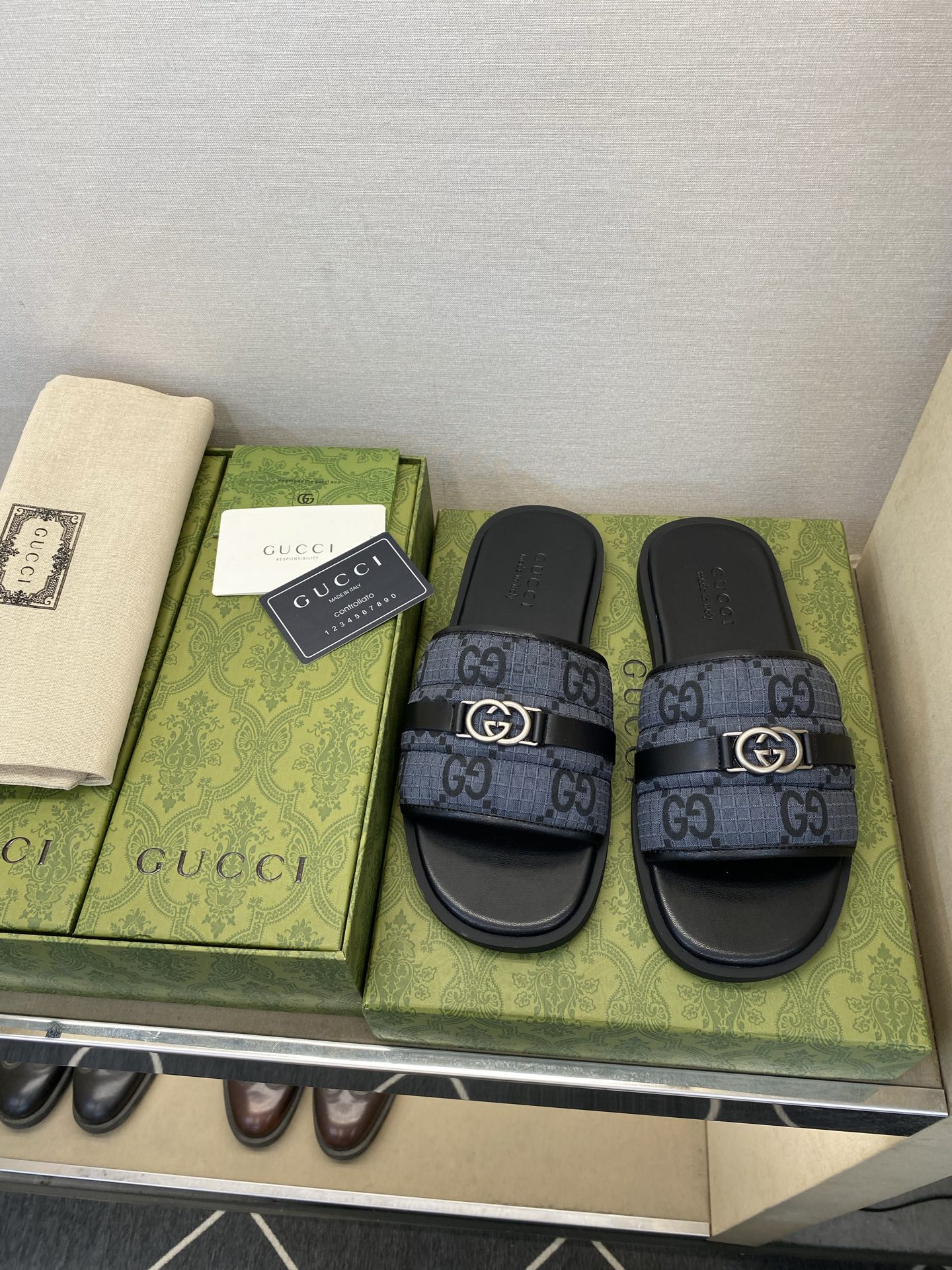 ⚠️Gucci⚠️高品质，顶尖工艺品⚠️男士拖鞋⚠️正码：39－44，38 45 46订制⚠最新夏季新款