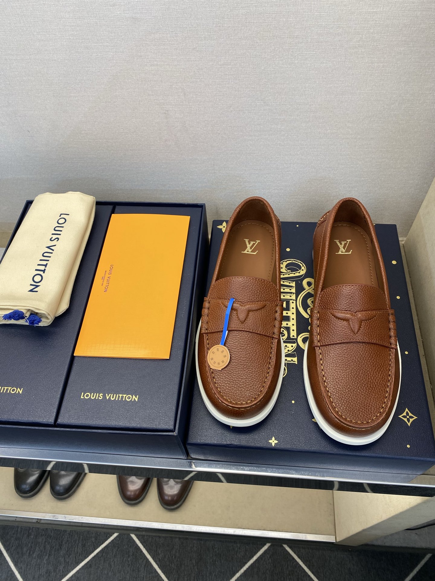 ⚠️LO  *V⚠️高品质，顶尖工艺品⚠️男士乐福鞋⚠️正码：39－44(5 －10)⚠️经典简约乐福鞋