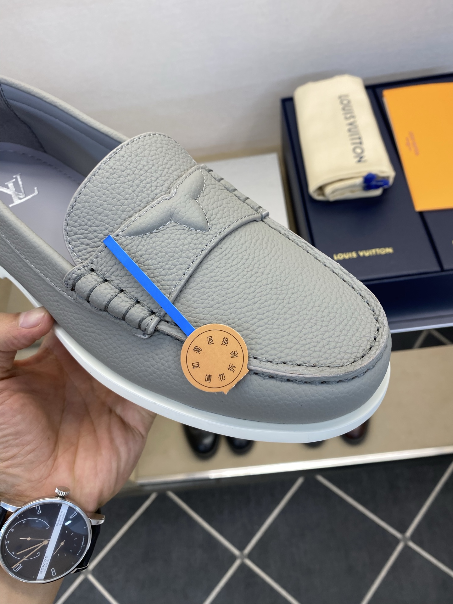 ⚠️LO  *V⚠️高品质，顶尖工艺品⚠️男士乐福鞋⚠️正码：39－44(5 －10)⚠️经典简约乐福鞋