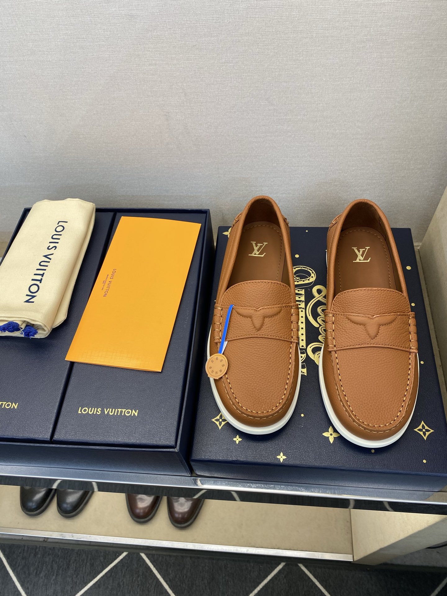 ⚠️LO  *V⚠️高品质，顶尖工艺品⚠️男士乐福鞋⚠️正码：39－44(5 －10)⚠️经典简约乐福鞋