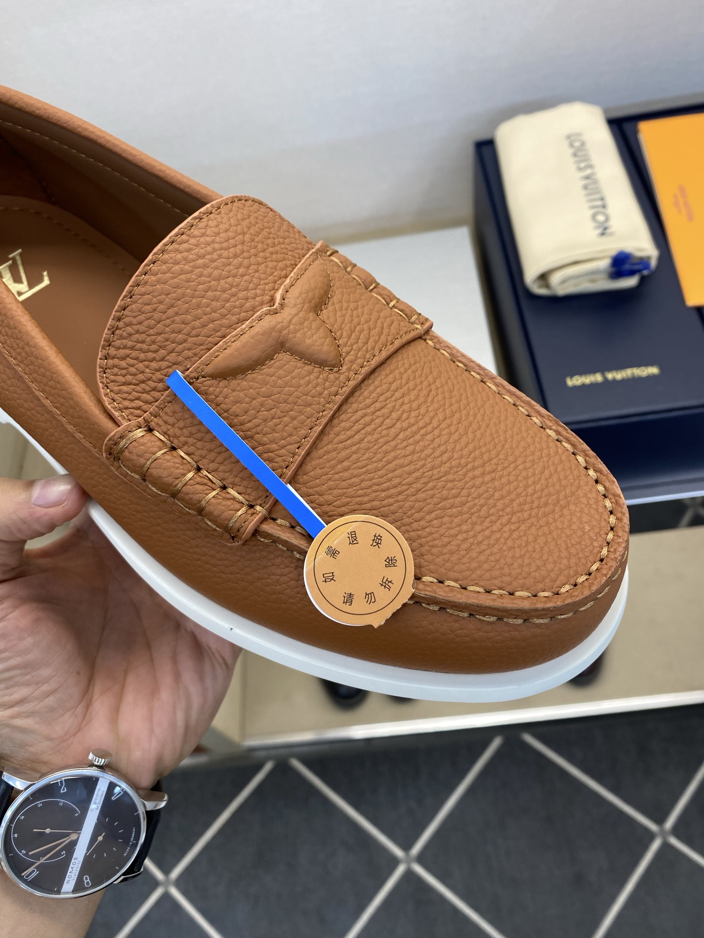 ⚠️LO  *V⚠️高品质，顶尖工艺品⚠️男士乐福鞋⚠️正码：39－44(5 －10)⚠️经典简约乐福鞋