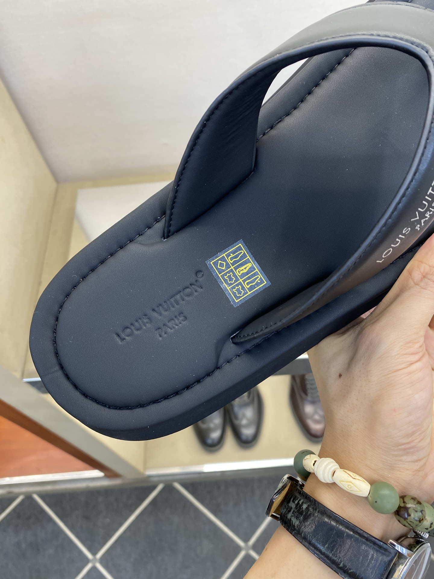 루이비통 신발 129600 Louis Vuitton Shoes 썸네일 이미지