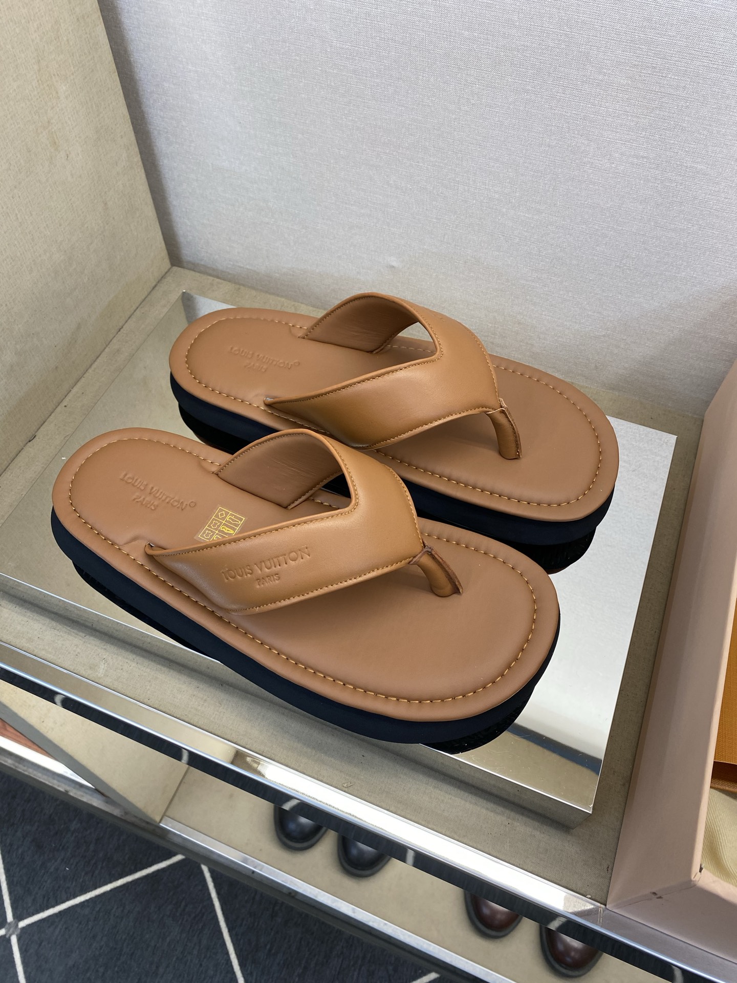 루이비통 신발 129599 Louis Vuitton Shoes 썸네일 이미지
