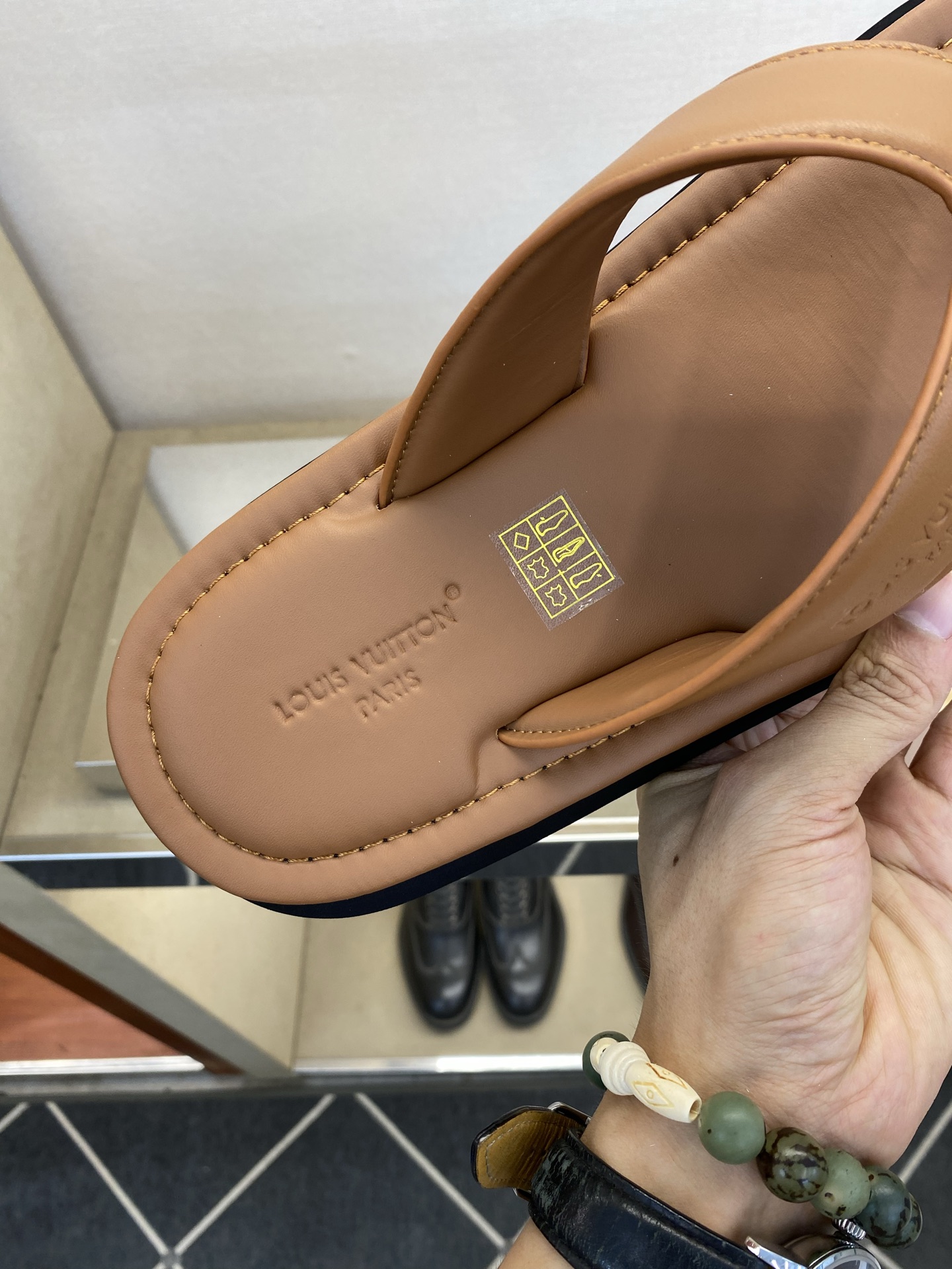 루이비통 신발 129599 Louis Vuitton Shoes 썸네일 이미지