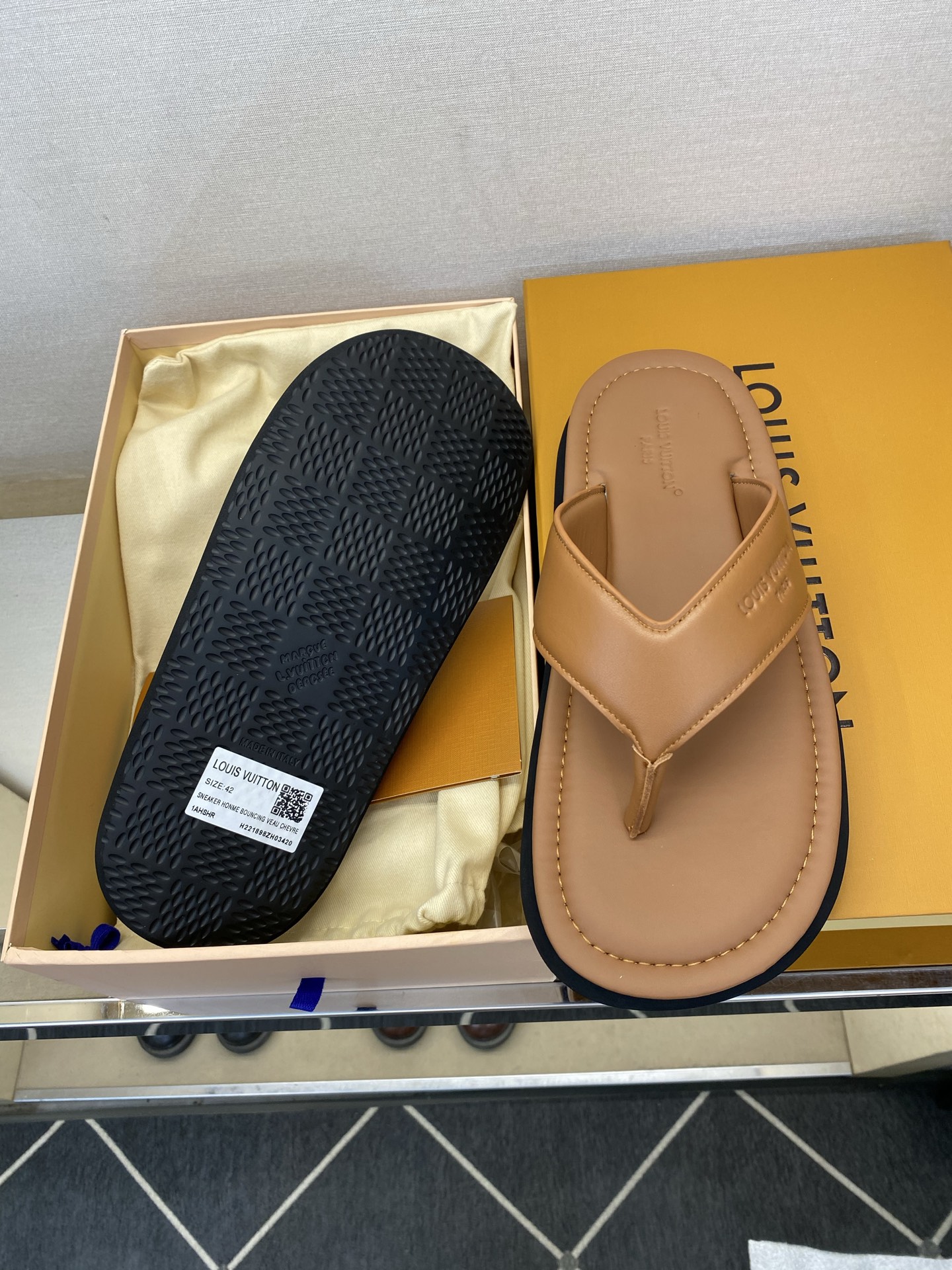 루이비통 신발 129599 Louis Vuitton Shoes 썸네일 이미지