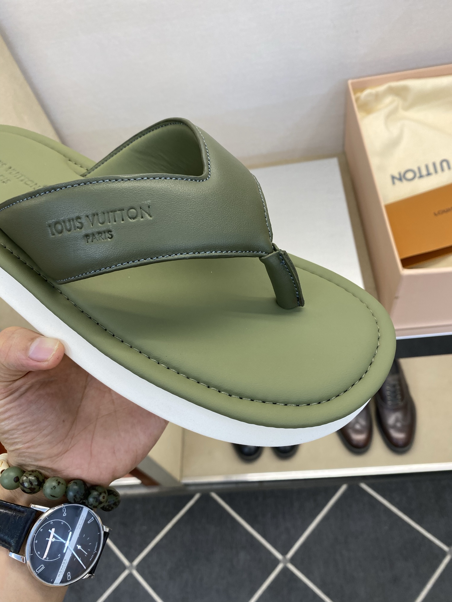 루이비통 신발 129598 Louis Vuitton Shoes 썸네일 이미지