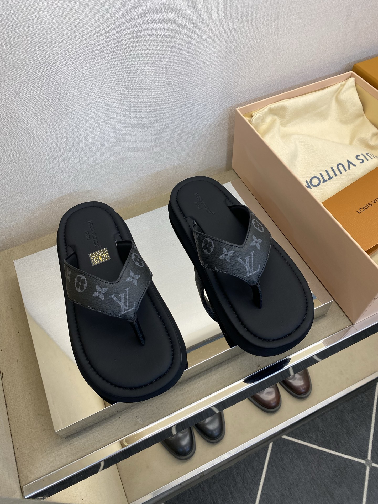 루이비통 신발 129597 Louis Vuitton Shoes
