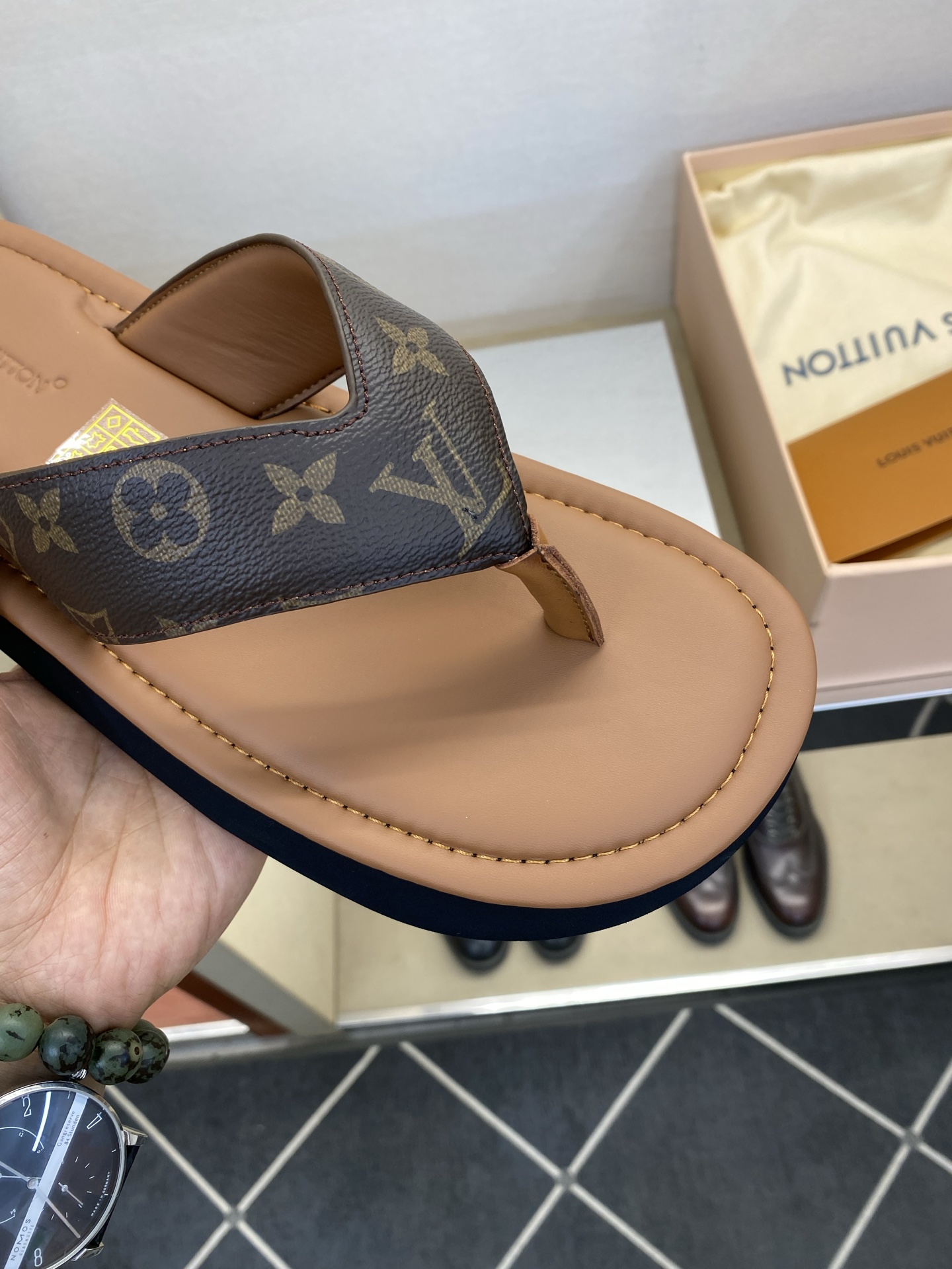 루이비통 신발 129596 Louis Vuitton Shoes 썸네일 이미지