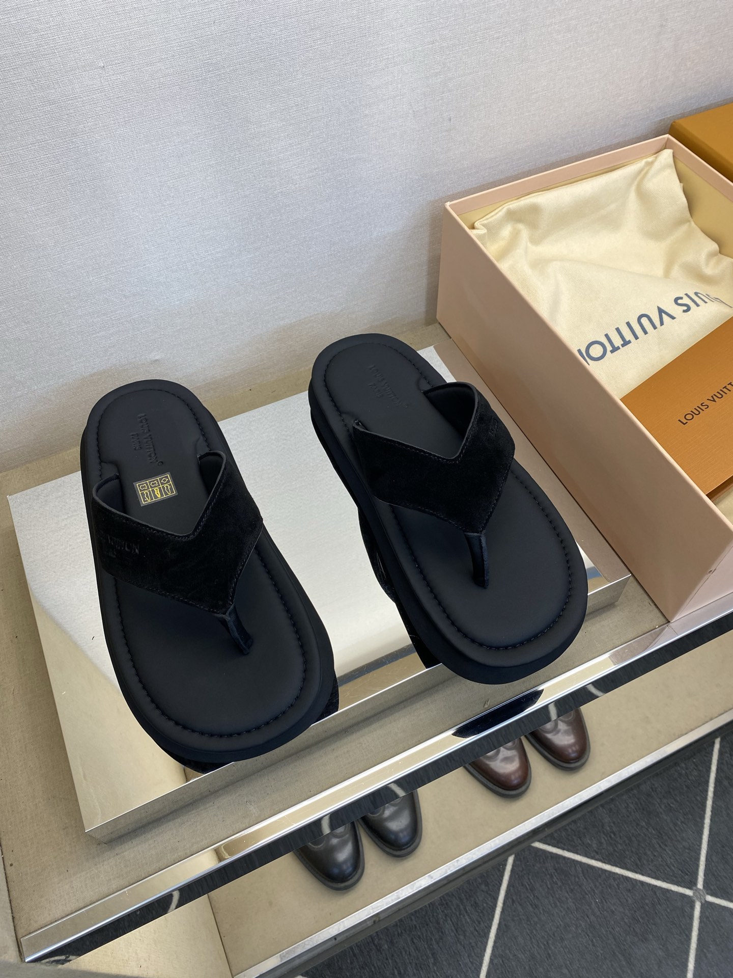 루이비통 신발 129595 Louis Vuitton Shoes