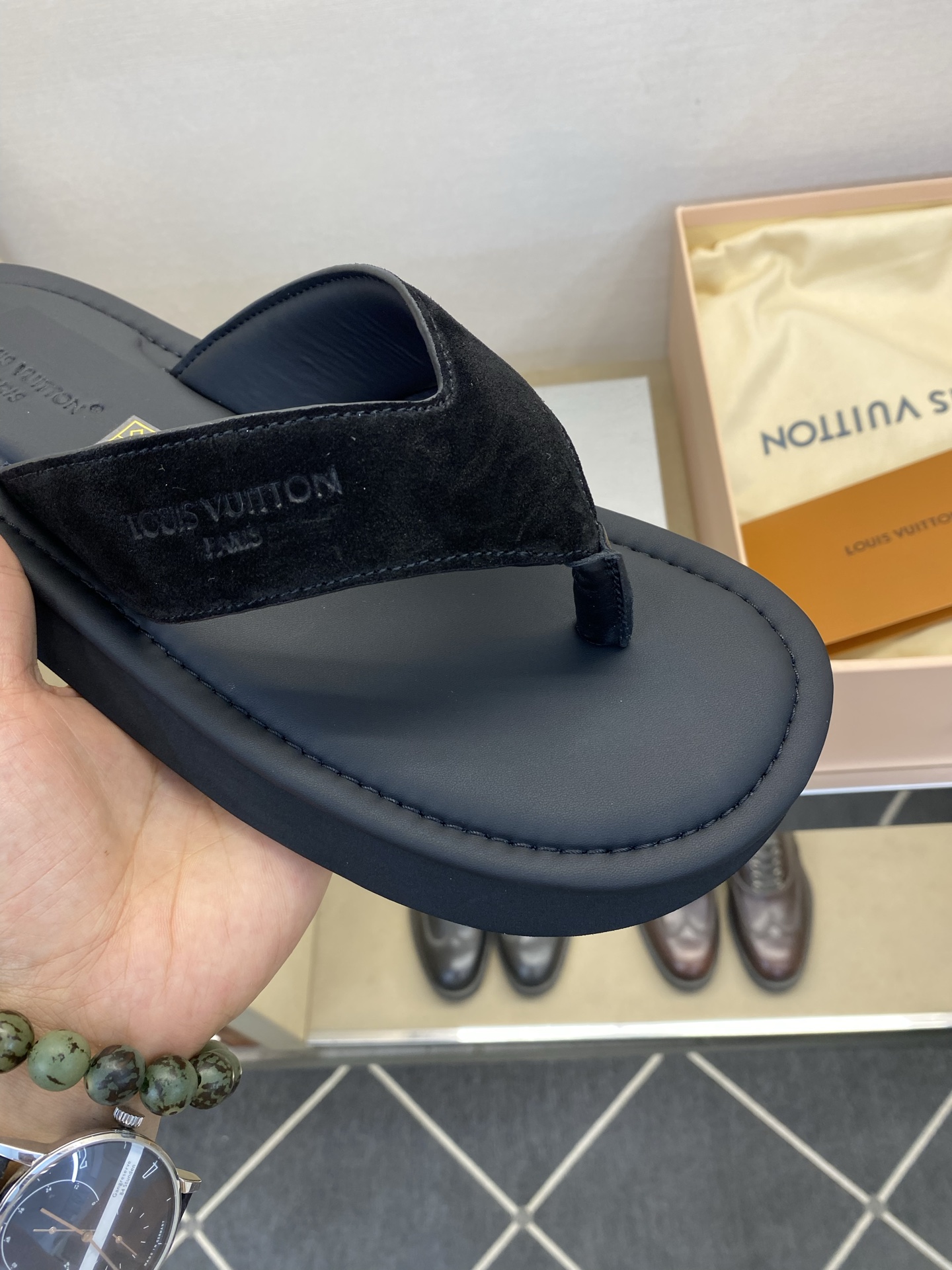 루이비통 신발 129595 Louis Vuitton Shoes 썸네일 이미지