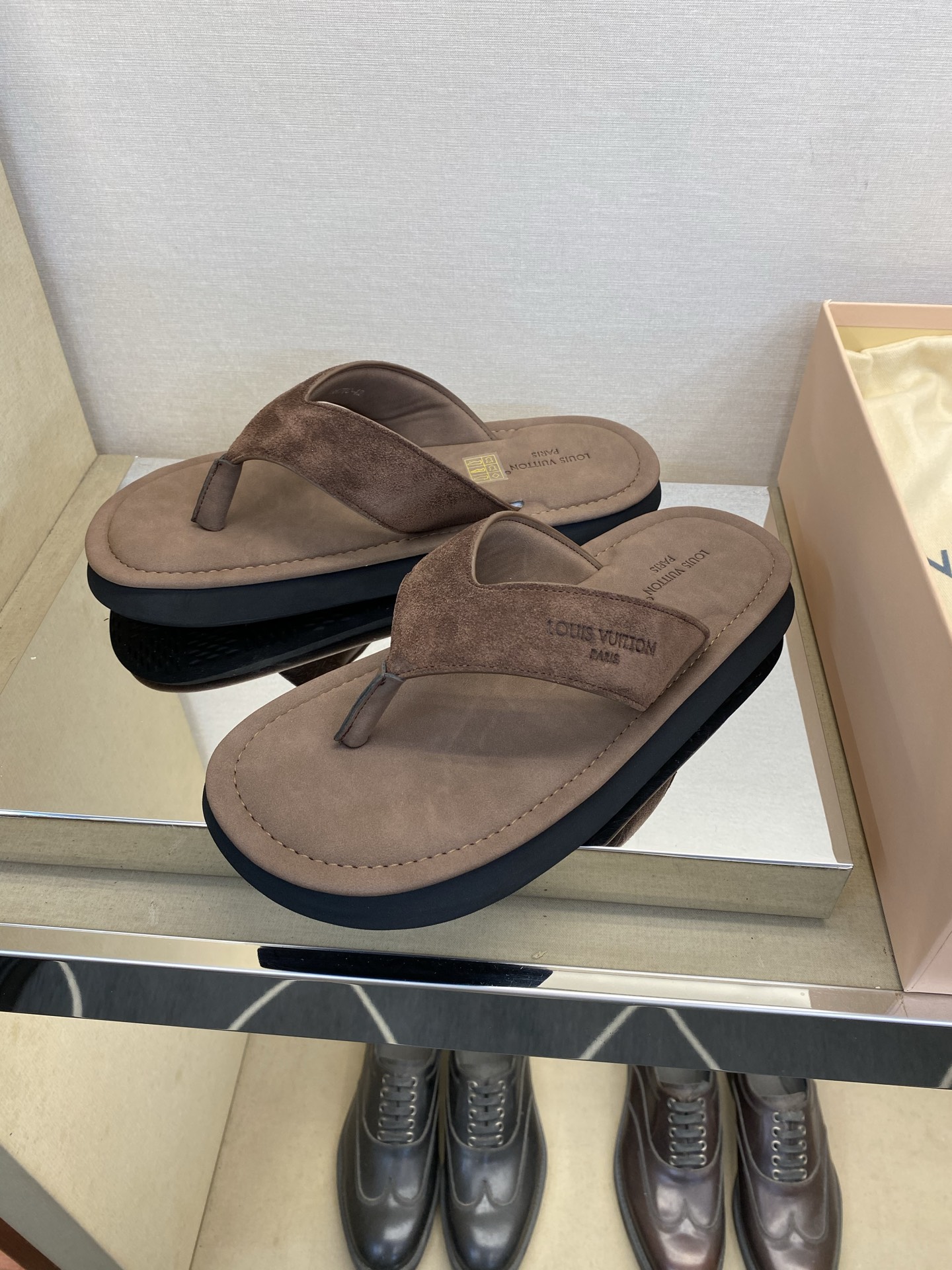 루이비통 신발 129594 Louis Vuitton Shoes 썸네일 이미지