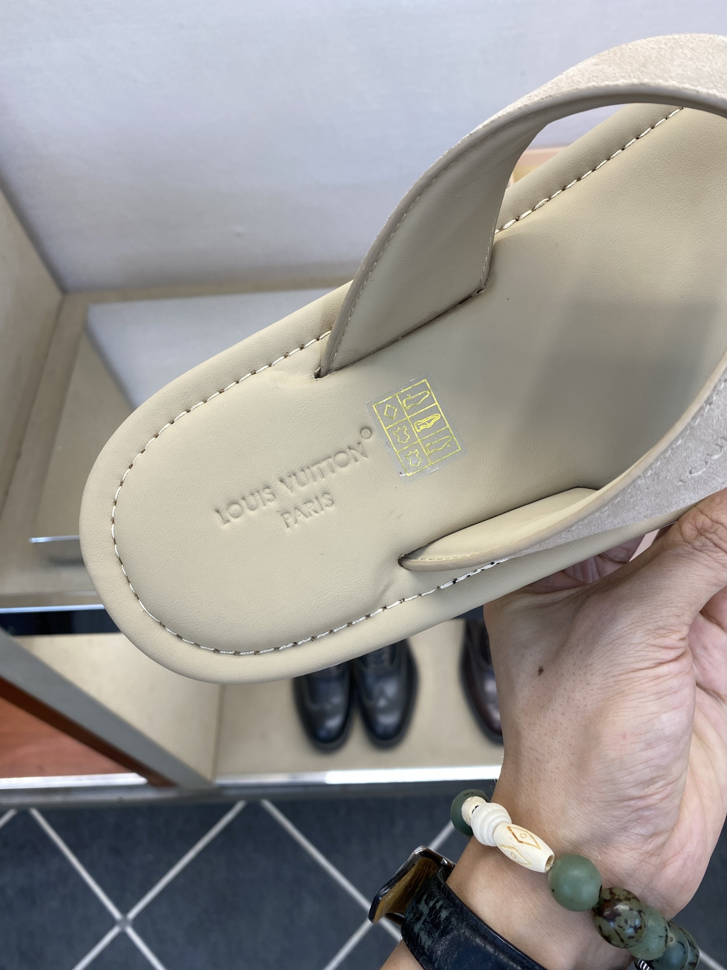 루이비통 신발 129592 Louis Vuitton Shoes 썸네일 이미지