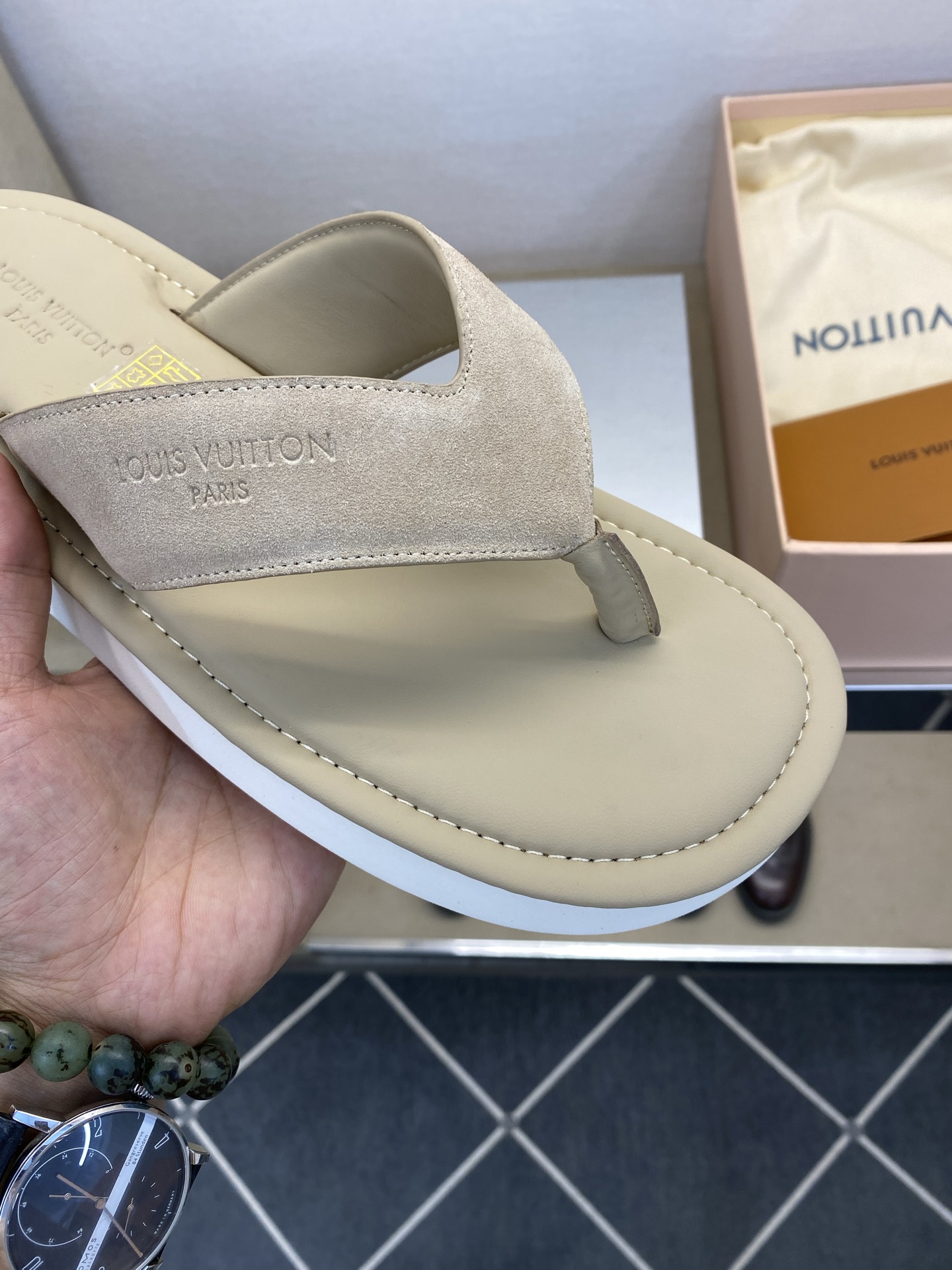 루이비통 신발 129592 Louis Vuitton Shoes 썸네일 이미지