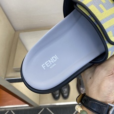 ⚠️F E N D⚠️高品质,顶尖工艺品⚠️男士拖鞋⚠️正码:39-44,38 45 46订制⚠最新夏季 ⚠️F E N D⚠️高品质,顶尖工艺品⚠️男士拖鞋⚠️正码:39-44,38 45 46订制⚠最新夏季