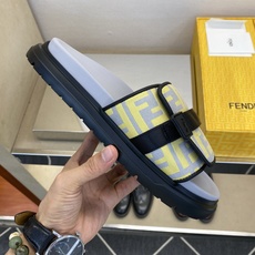 ⚠️F E N D⚠️高品质,顶尖工艺品⚠️男士拖鞋⚠️正码:39-44,38 45 46订制⚠最新夏季 ⚠️F E N D⚠️高品质,顶尖工艺品⚠️男士拖鞋⚠️正码:39-44,38 45 46订制⚠最新夏季