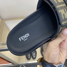 ⚠️F E N D⚠️高品质,顶尖工艺品⚠️男士拖鞋⚠️正码:39-44,38 45 46订制⚠最新夏季 ⚠️F E N D⚠️高品质,顶尖工艺品⚠️男士拖鞋⚠️正码:39-44,38 45 46订制⚠最新夏季