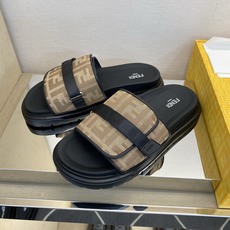 ⚠️F E N D⚠️高品质,顶尖工艺品⚠️男士拖鞋⚠️正码:39-44,38 45 46订制⚠最新夏季 ⚠️F E N D⚠️高品质,顶尖工艺品⚠️男士拖鞋⚠️正码:39-44,38 45 46订制⚠最新夏季